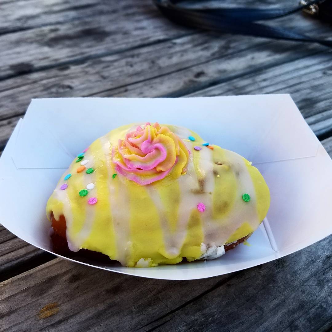 (hella) vegan donut love